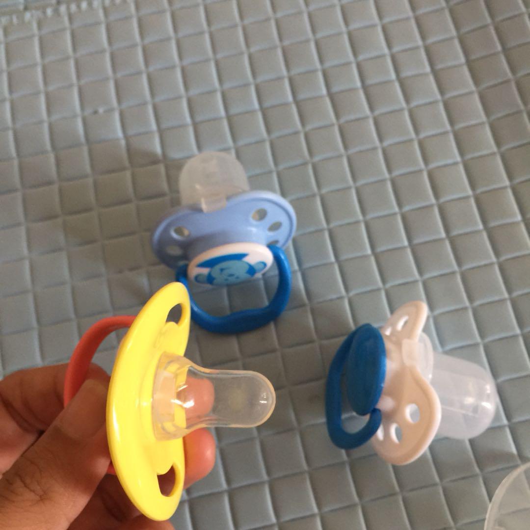 Pacifier Empeng Dot Bayi 0 6 Bulan Dr Browns Dan Pigeon Bayi Anak Perawatan Makanan Anak Di Carousell