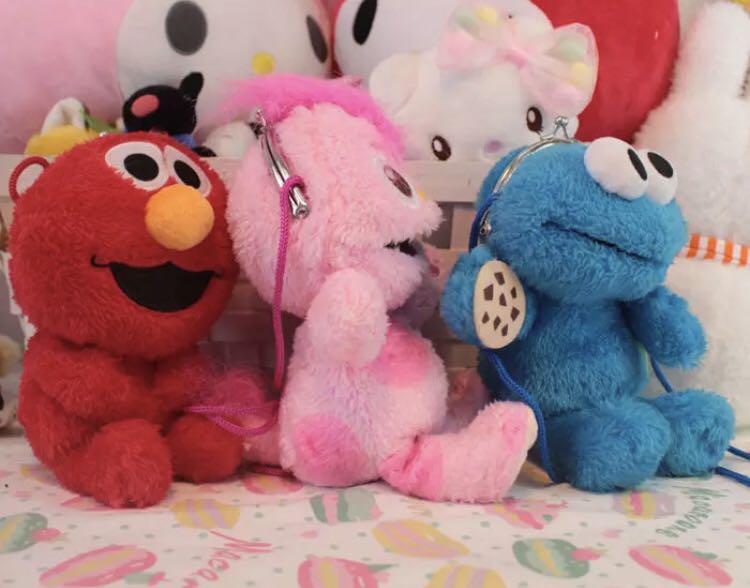sesame street characters plush toys