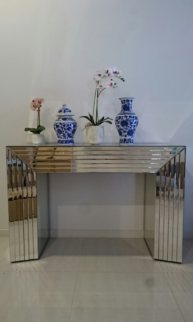 Ssf Console Table Home Furniture Furniture On Carousell