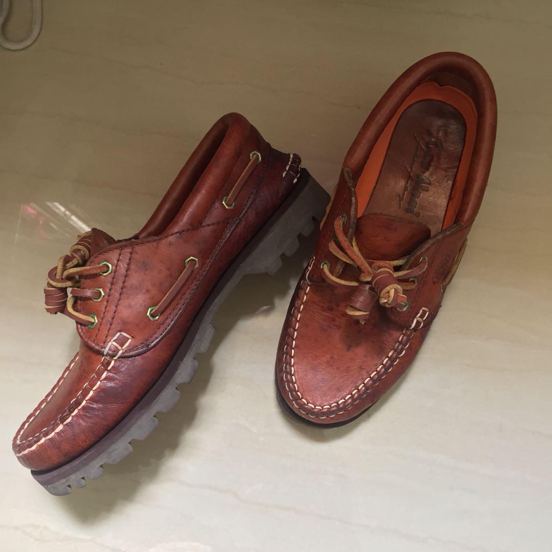 Tau Nari Boat Shoes, Women's Fashion, Footwear, Loafers on Carousell