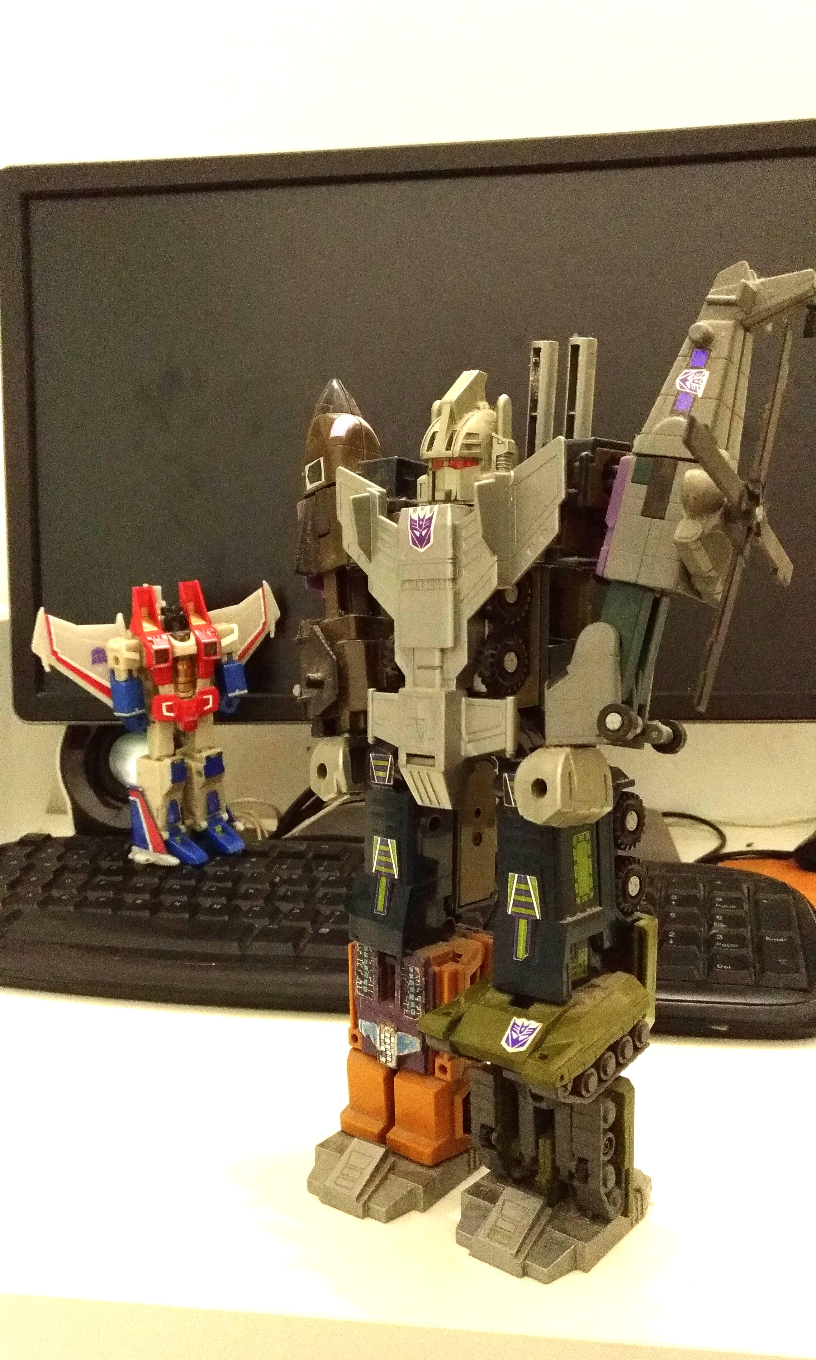 Transformers g1 bruticus toy top