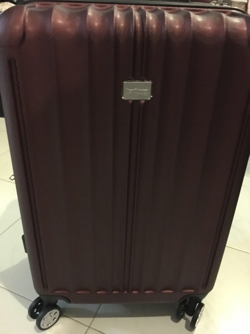 new yorker luggage 24 inch
