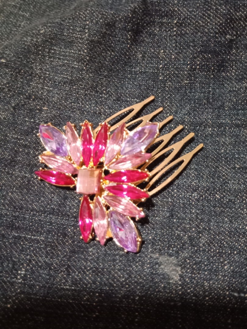 jewelled hair comb