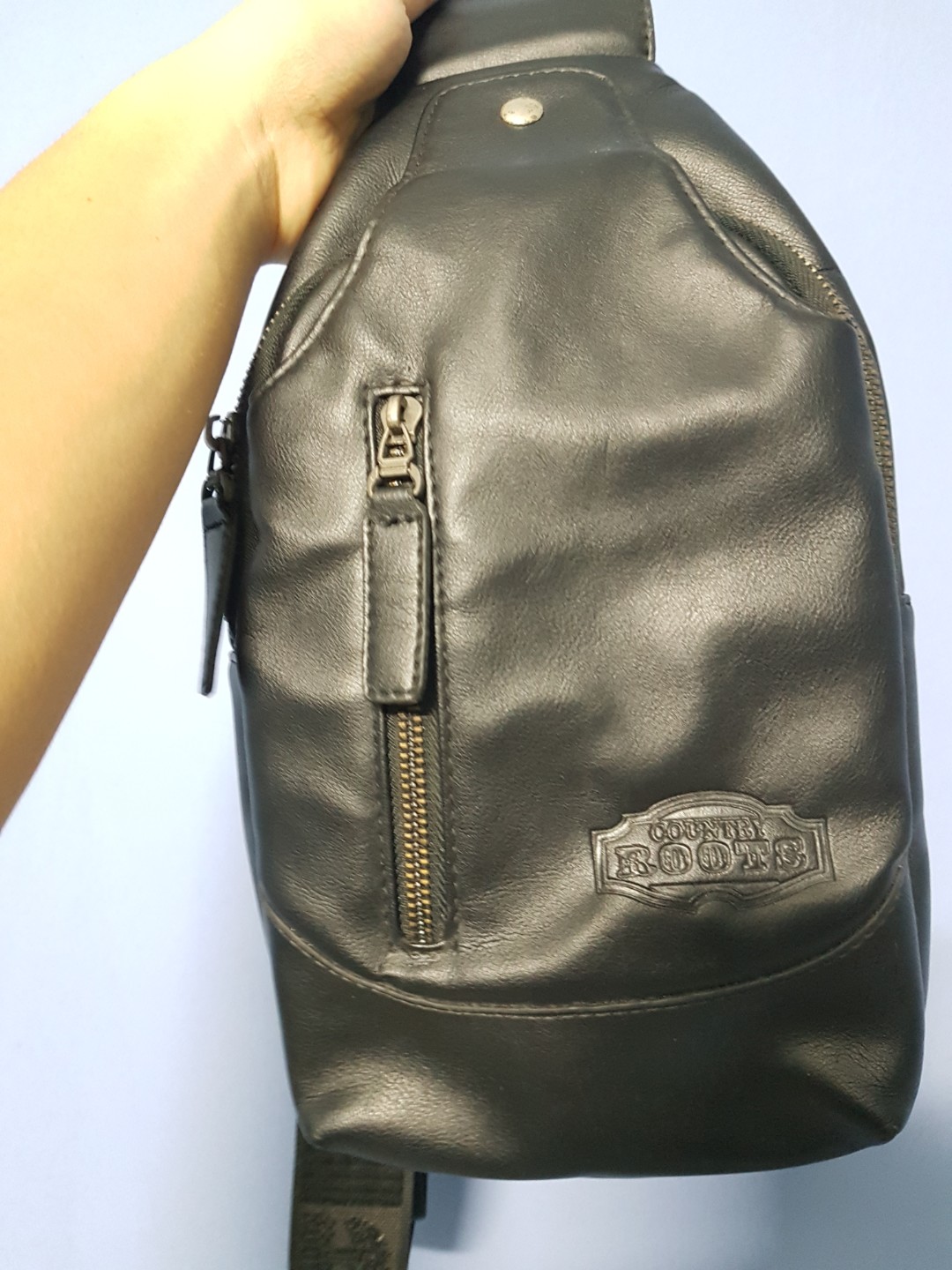roots sling bag