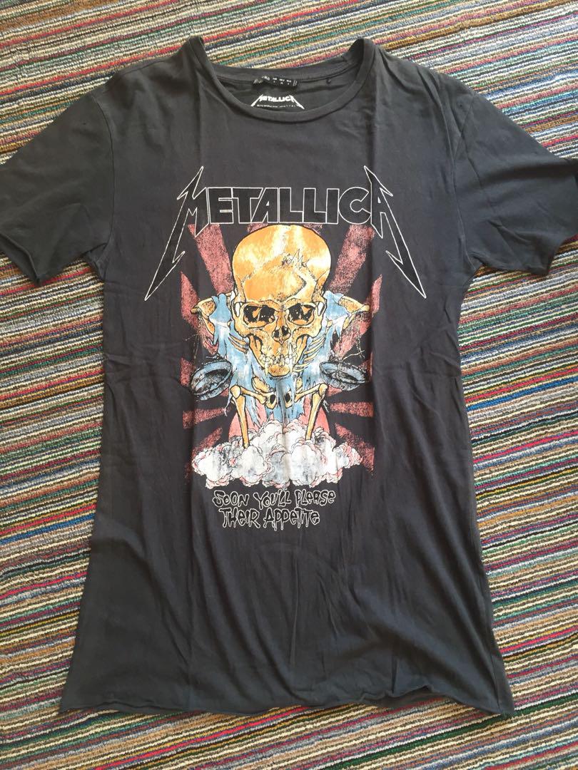 Kaos Metallica By Bershka Fesyen Pria Pakaian Di Carousell