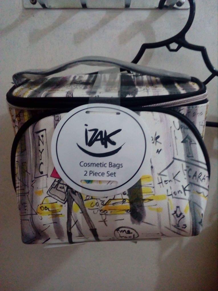 Make up travel kit (Category: Makeup) located in Davao. Submitted by cga88 (Listing ID 183127076, Image 1). Description: .