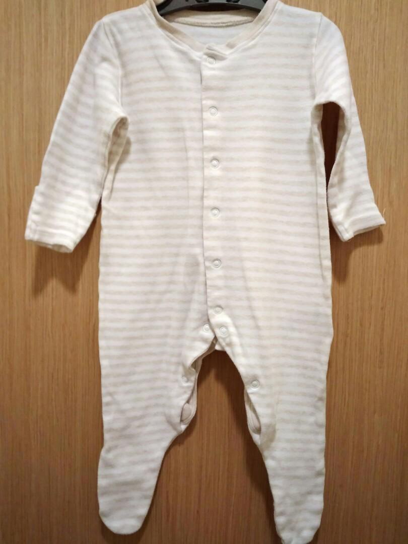 sleepsuits with built in scratch mitts