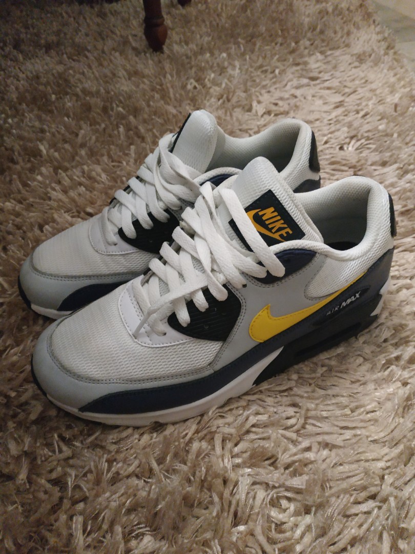 {keywor d} nike air max 90 42 90 euro