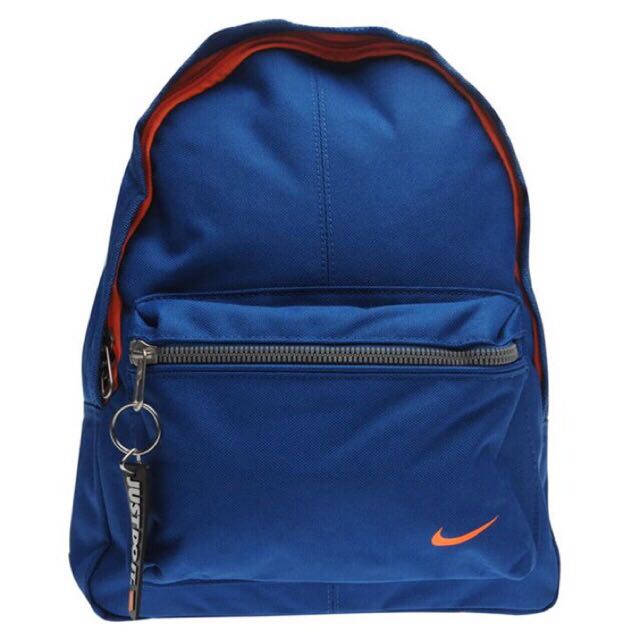 bright orange nike backpack