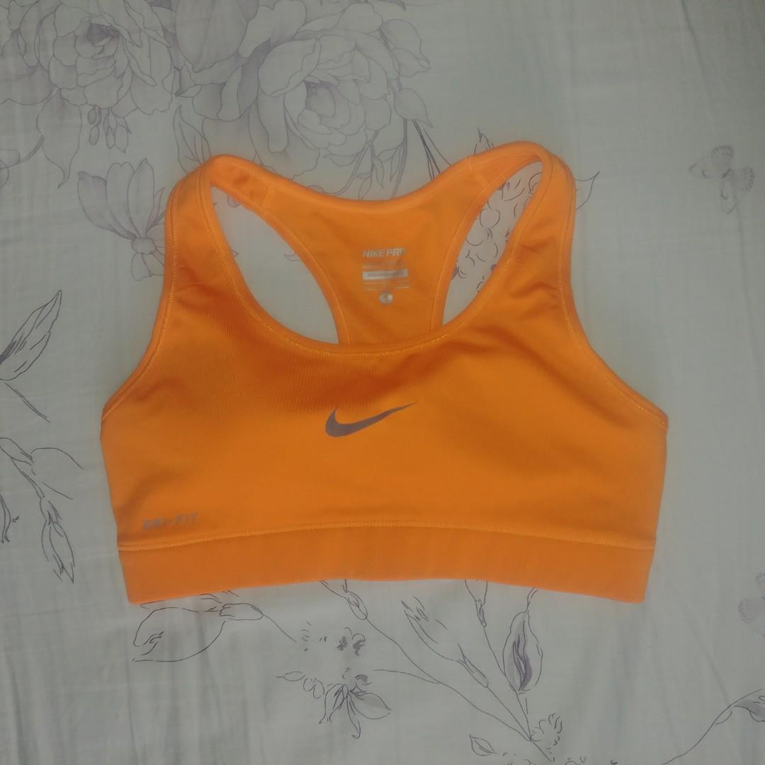 Nike Sports Bra, Women's Fashion, Activewear on Carousell