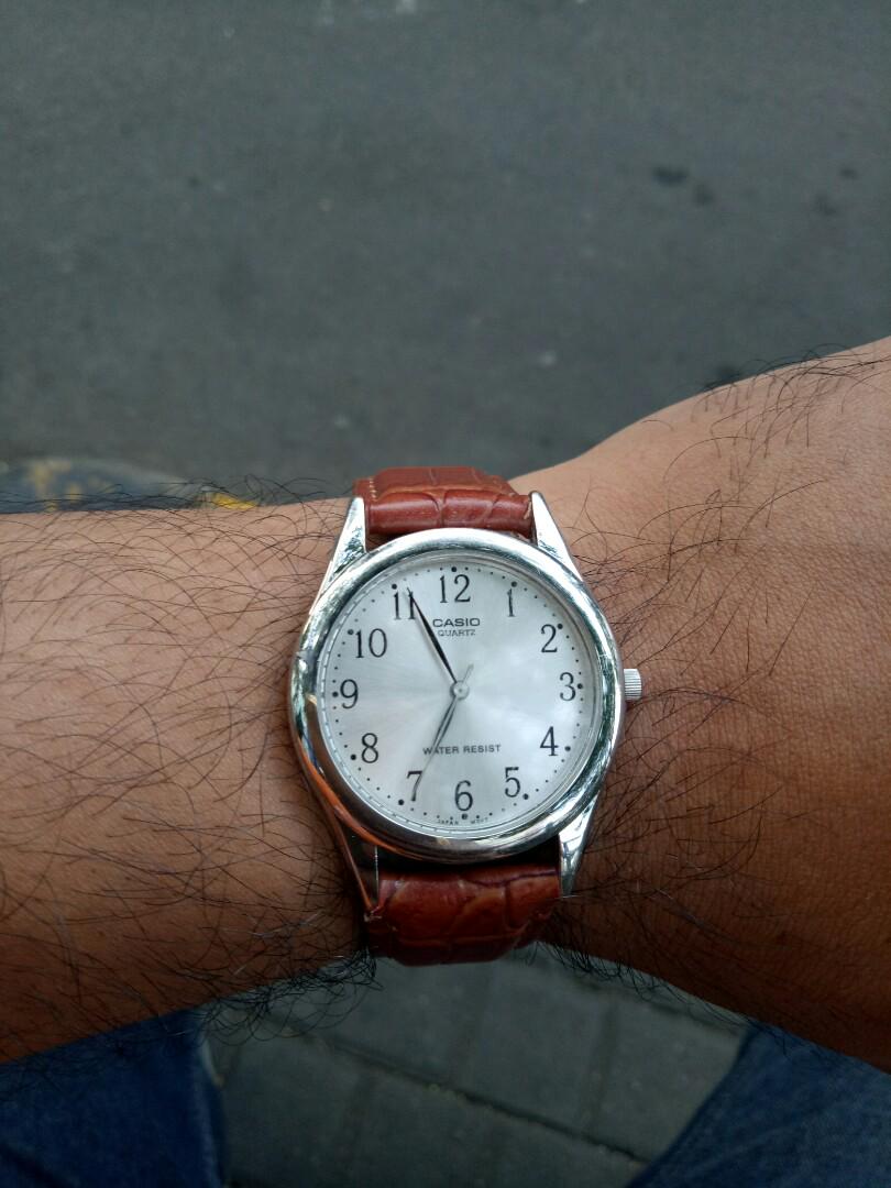 Original Casio MTP 1093, Fesyen Pria, Jam Tangan di Carousell