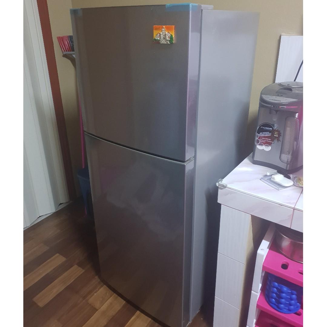Peti Sejuk 2 Pintu Samsung 2 Doors Refrigerator Kitchen Appliances On Carousell