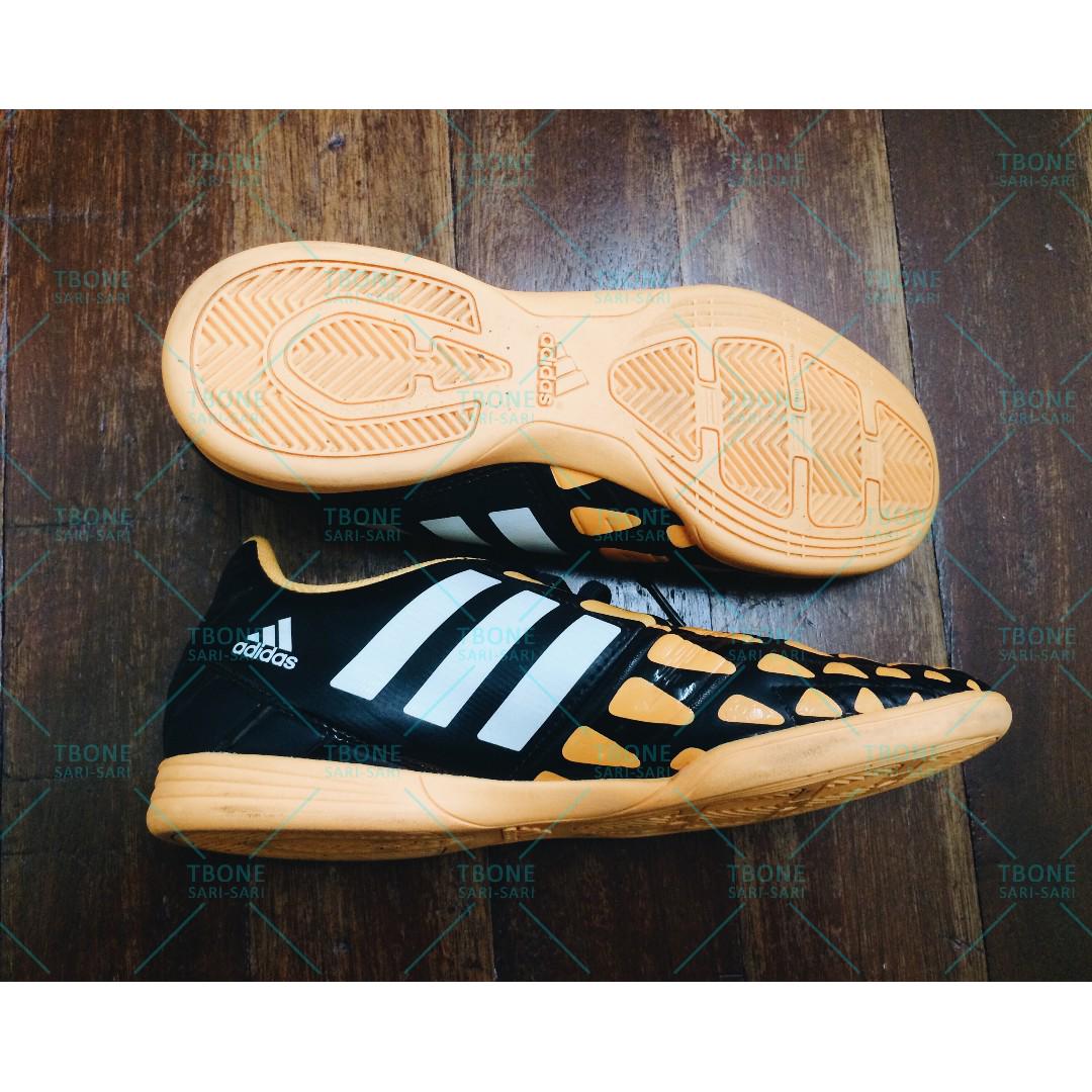 predator futsal shoes