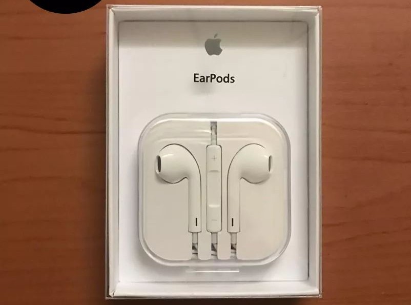 Apple earpods "With serial code and cable marks" Order now!, Audio