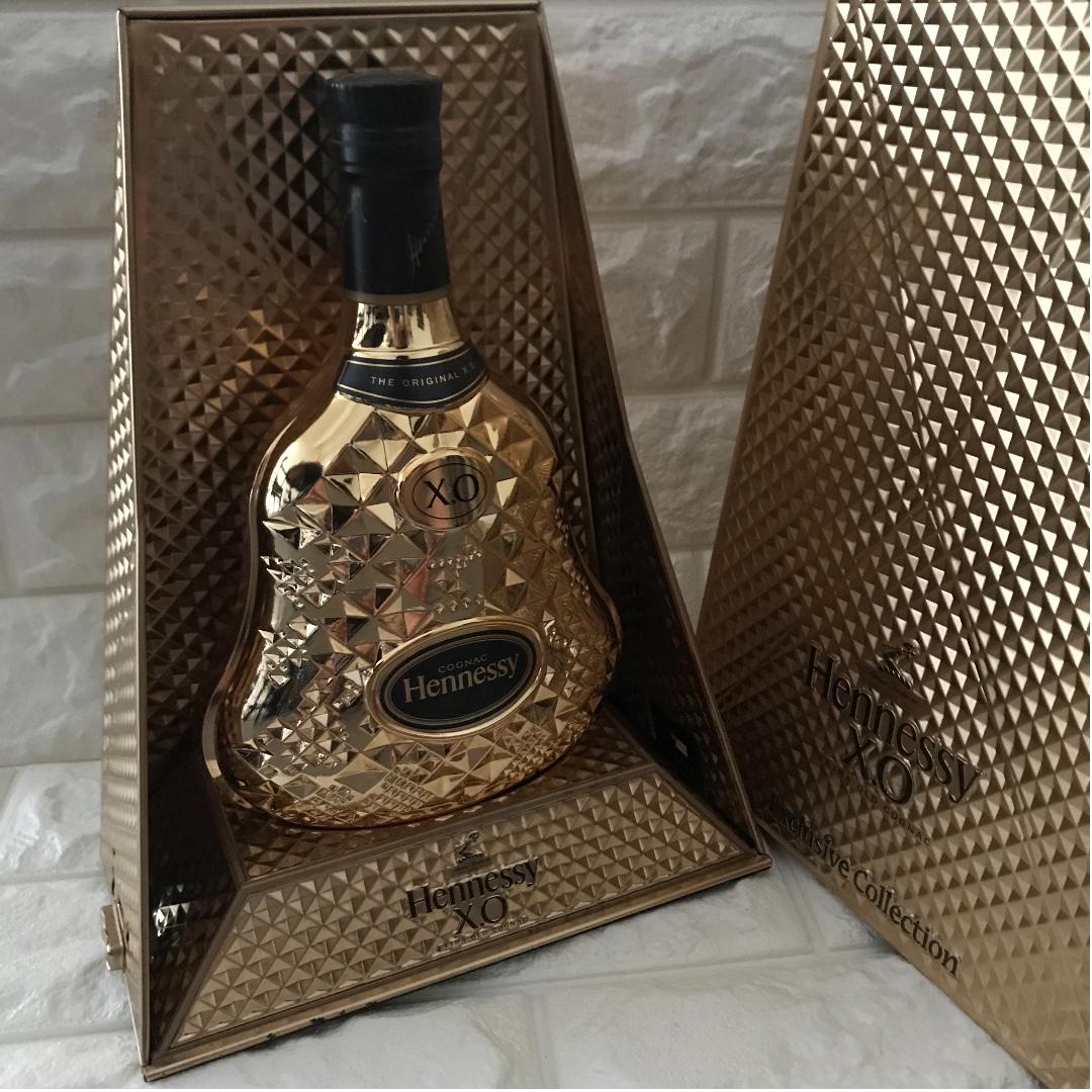 Bnib Hennessy Xo Limited Edition Gold Tom Dixon Food Drinks Beverages On Carousell