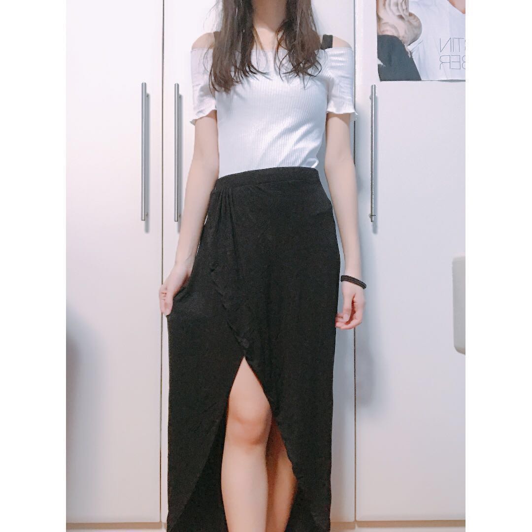 cotton on black maxi skirt