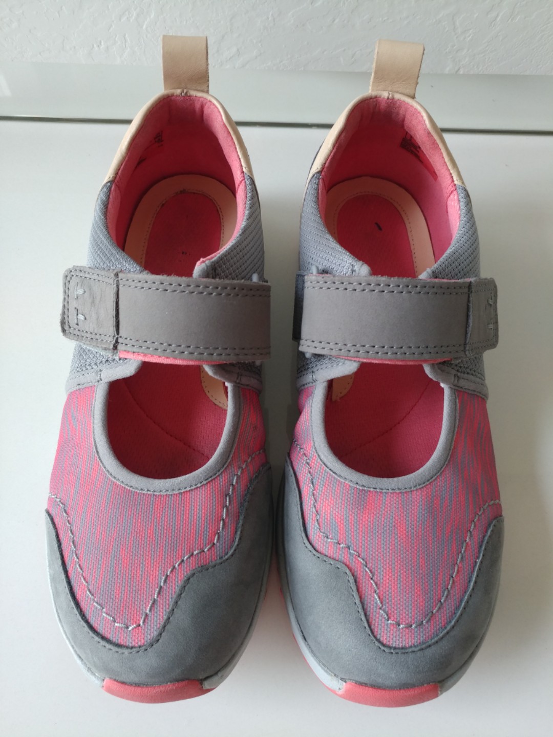 clarks ladies mary jane shoes