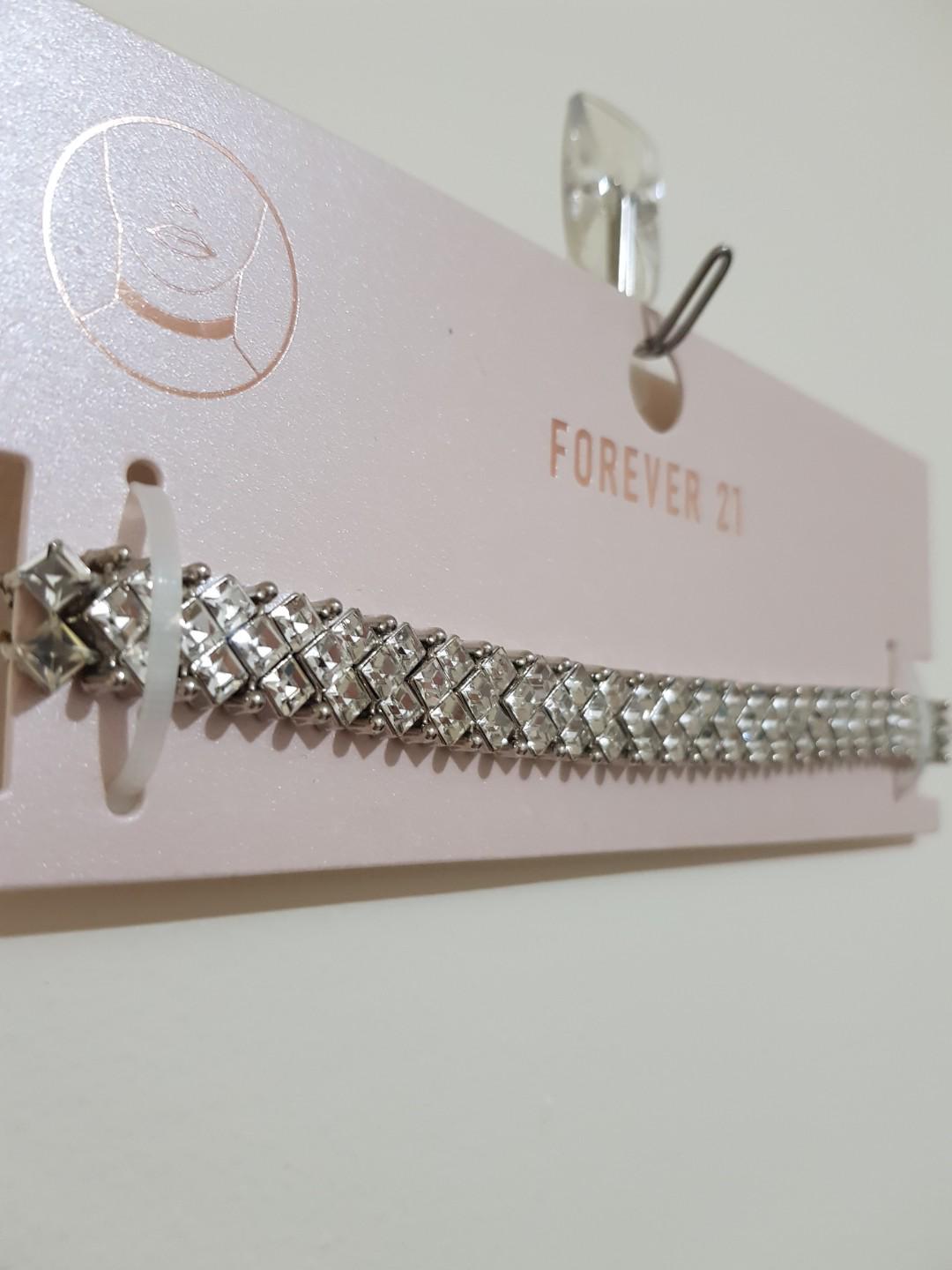 Forever 21 diamond choker Women s Fashion Jewelry Organizers Necklaces on Carousell