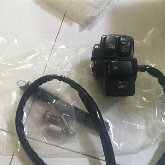 Harley Davidson Left Switches W O Cruise Control Motorcycles Motorcycle Accessories On Carousell
