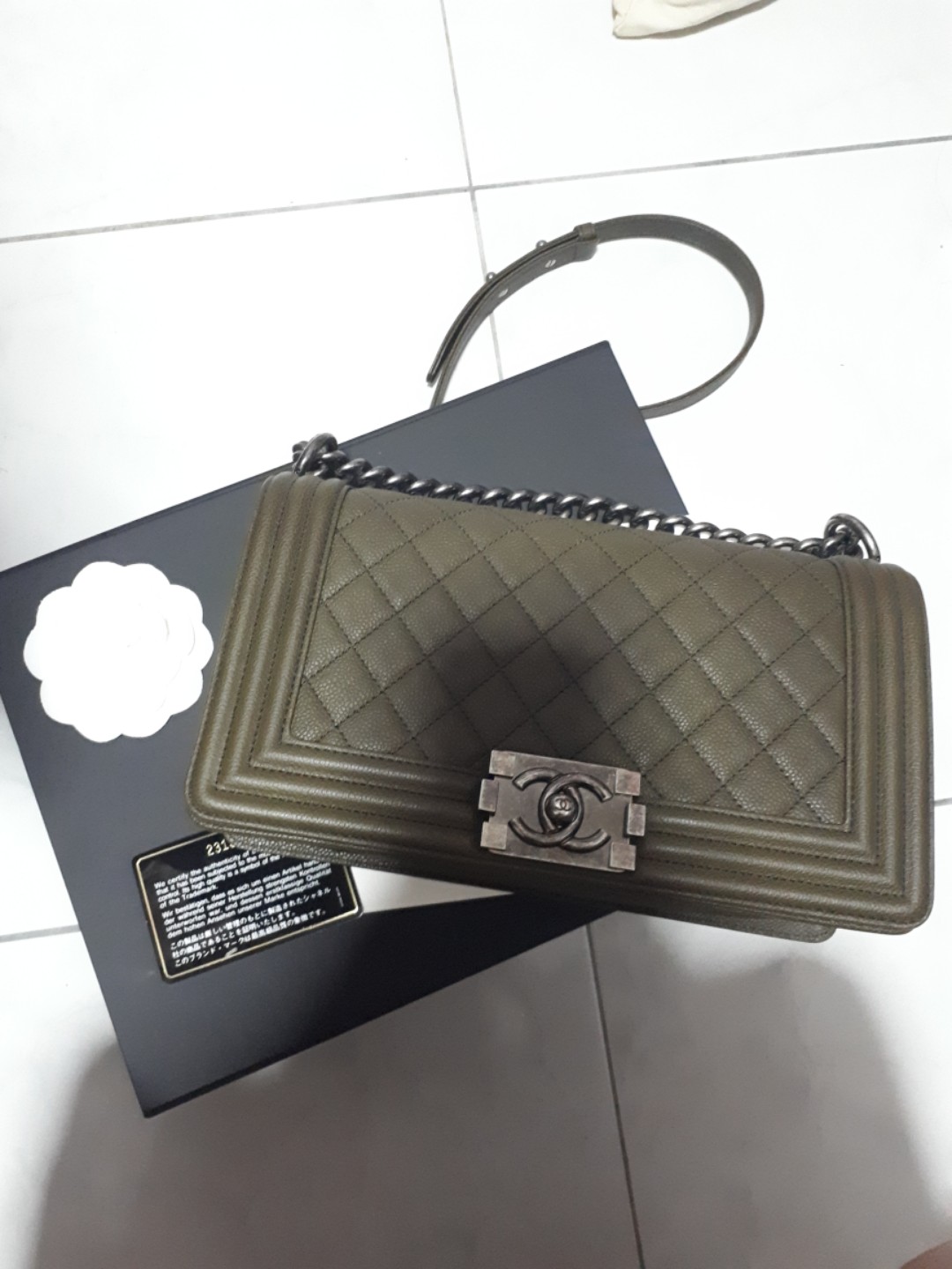 Olive green chanel boy bag new arrivals