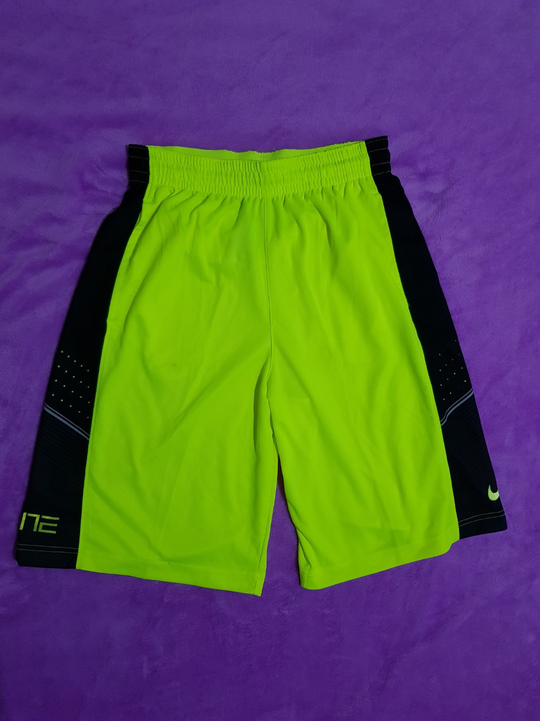 green nike elite shorts
