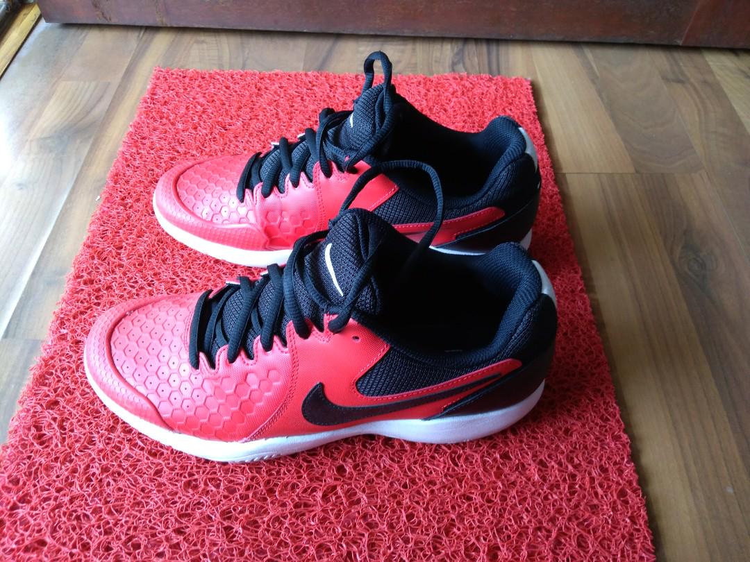 FINAL PRICE Nike Men s Tennis Shoes Air Zoom Resistance Red and Black US 9.5