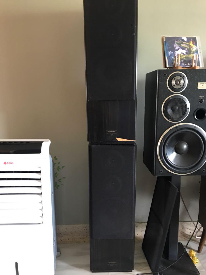 Pioneer S D7 Floor Standing Speakers Electronics Audio On Carousell