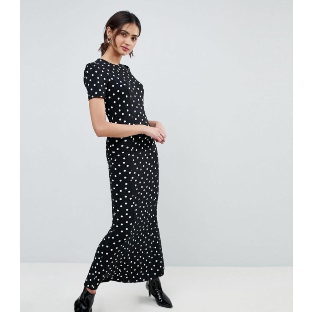 Polka Dot Long Dress (Category: Dresses) located in Cebu City. Submitted by blacksheepx (Listing ID 183244808, Image 1). Description: BRAND NEW, Bought from Shopee for P250. Trying to get rid of it hence the discount lol RFS: I'm a bit too short for the dress 😢 💋Polka Dot Long Dress 💫Texture blend cloth 💫Full polka dot pattern 💫Open wide hem 💫Free size fits up to L 💫Single color .