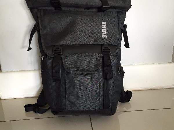 Thule covert dslr rolltop discount