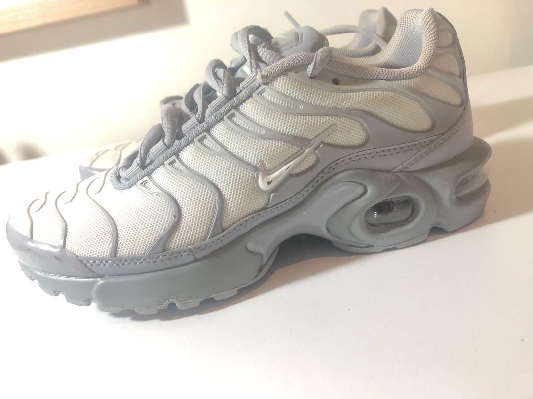 triple grey tns