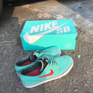 Janoski malaysia outlet