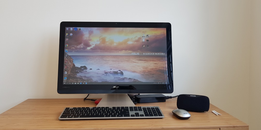 24 Inch Touchscreen Panel Asus All In One Pc Z2401c Mint Condition Used Bought In August
