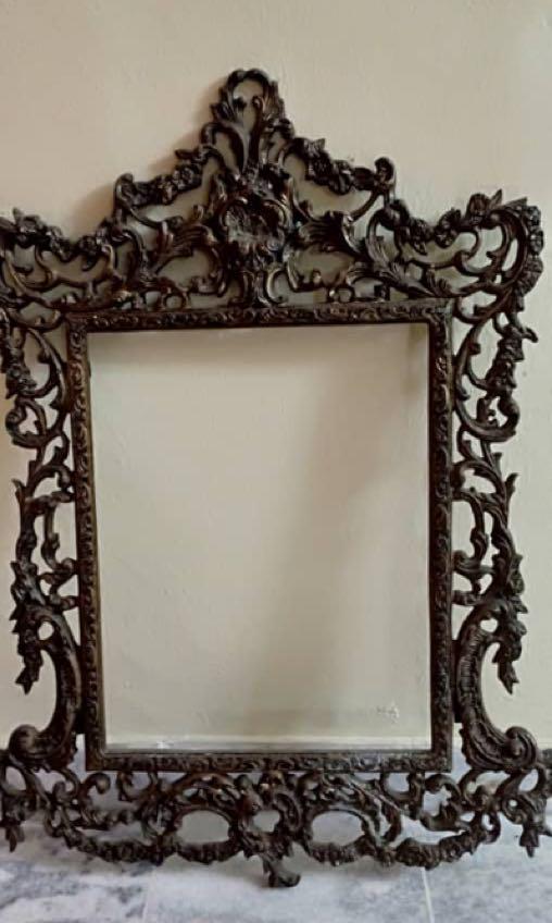 Bingkai Cermin Antik Antique Home Furniture Home Decor On Carousell