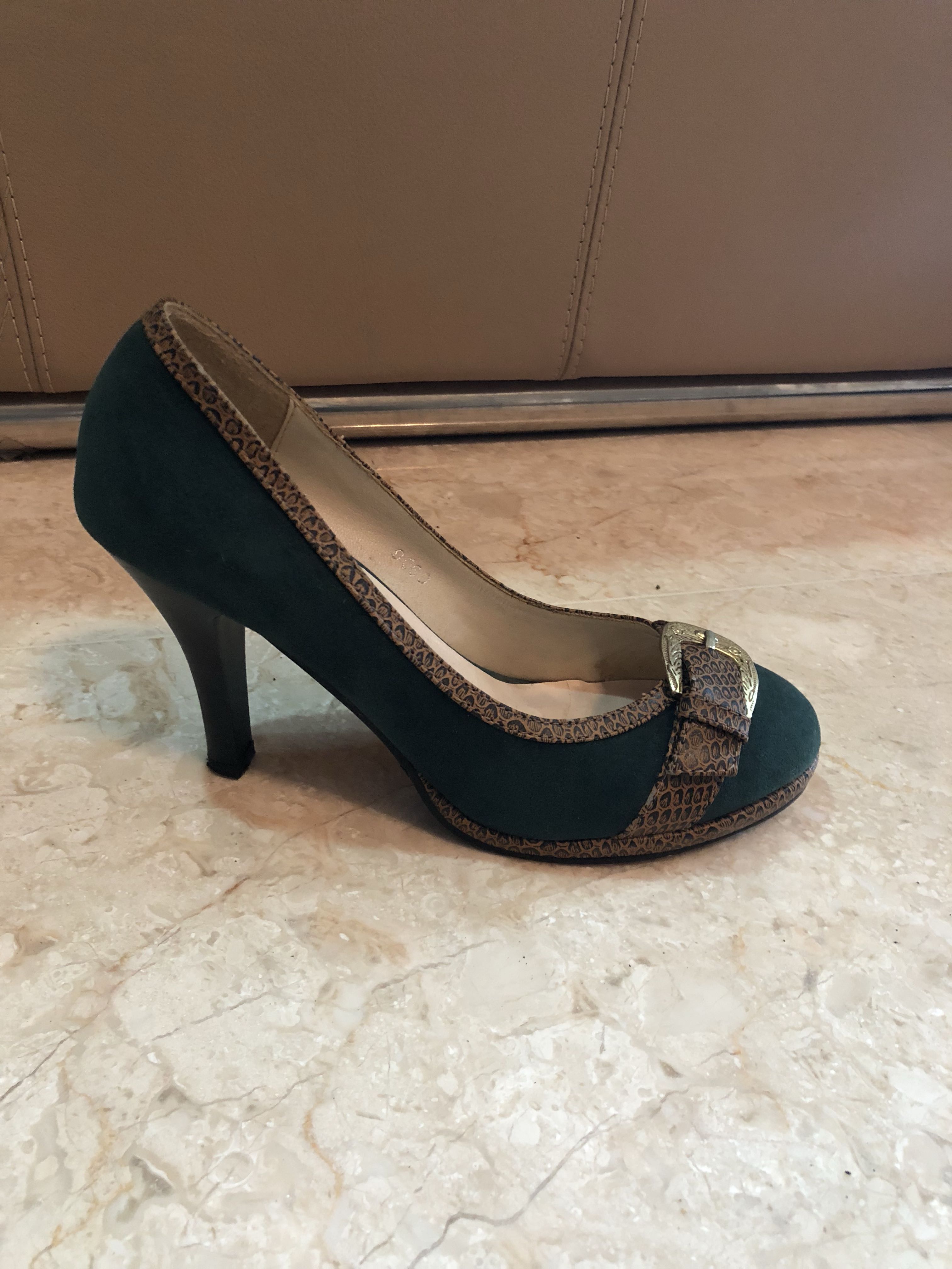 Hunter Green and Leopard Heels! Size 