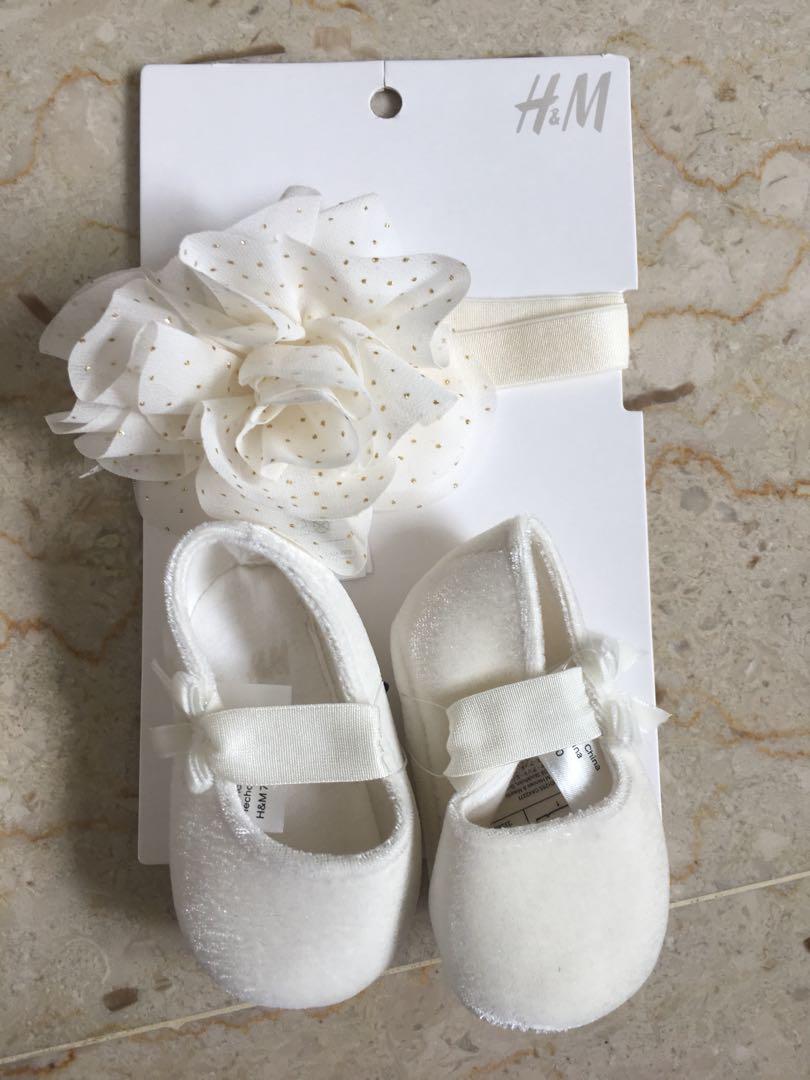 H M baby headband bootees 3 6M Babies Kids Babies Kids