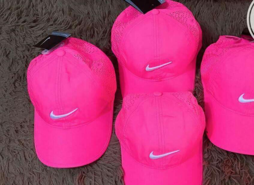معيار قتال المزيفة neon pink nike hat 
