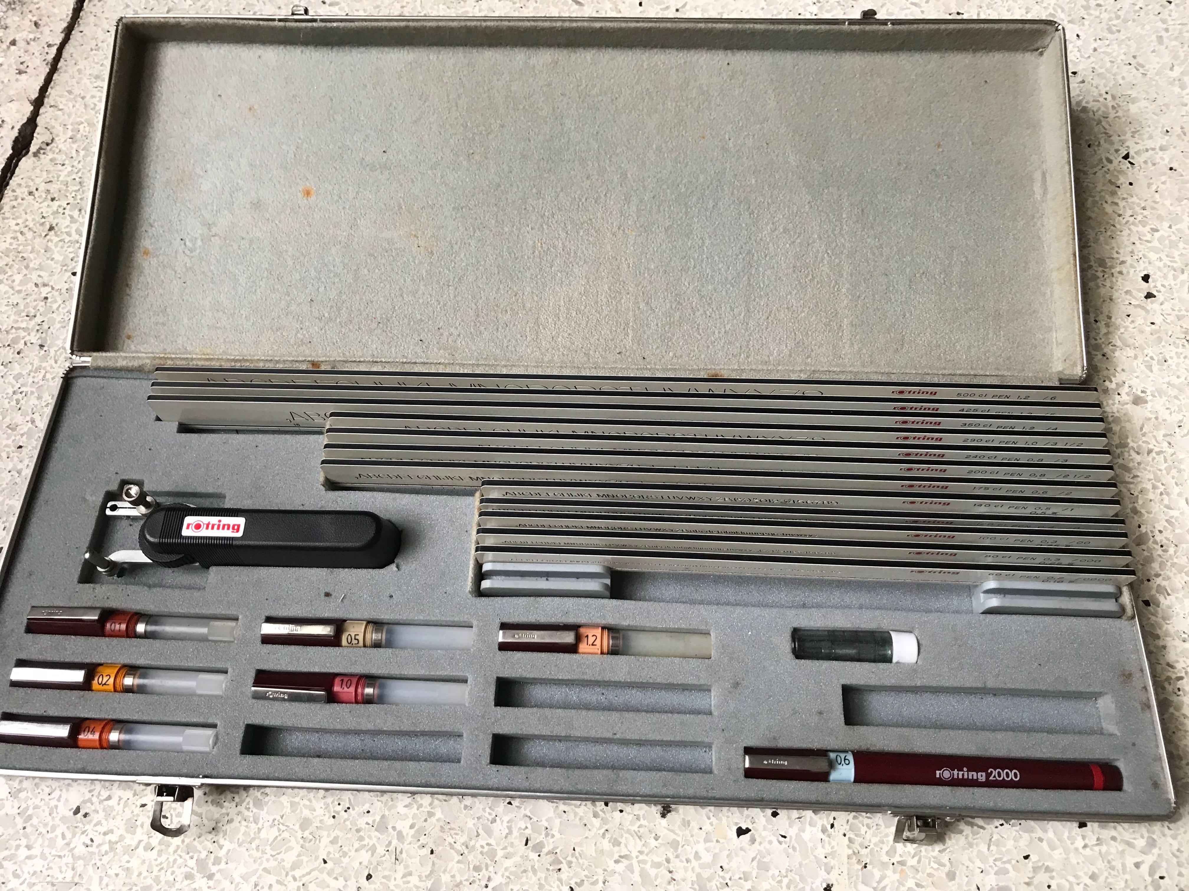 Rotring Lettering Set with 7 Unused Technical Pens, Hobbies & Toys ...