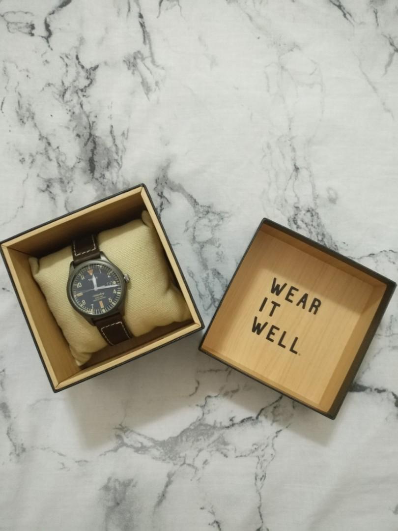 Timex tw2p84400 top