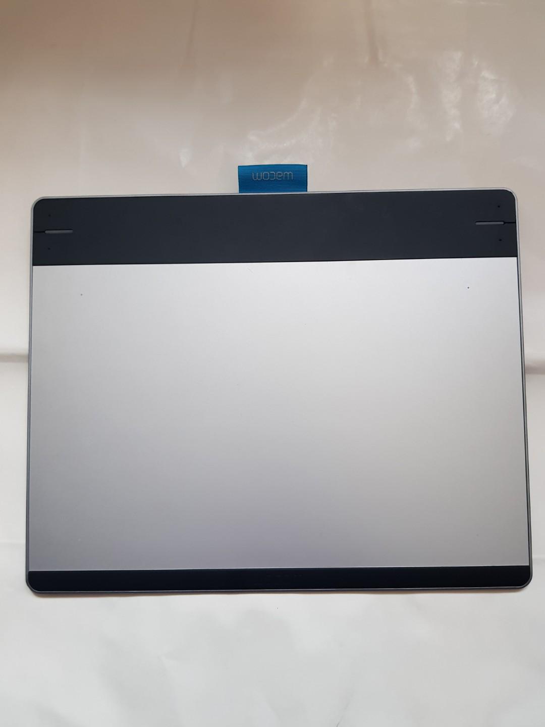 Wacom Intuos Pen And Touch Medium Cth 680 Mobile Phones Tablets Tablets On Carousell