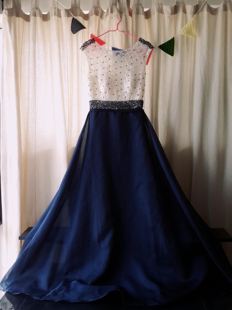 navy blue and white gown