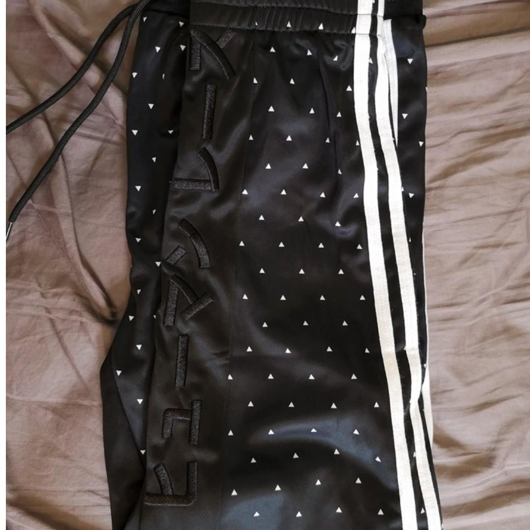 Pharrell carrot sale joggers