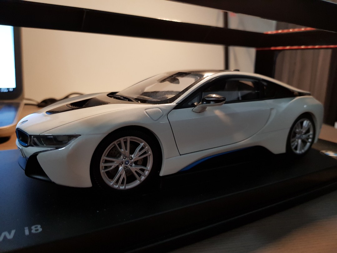 paragon bmw i8