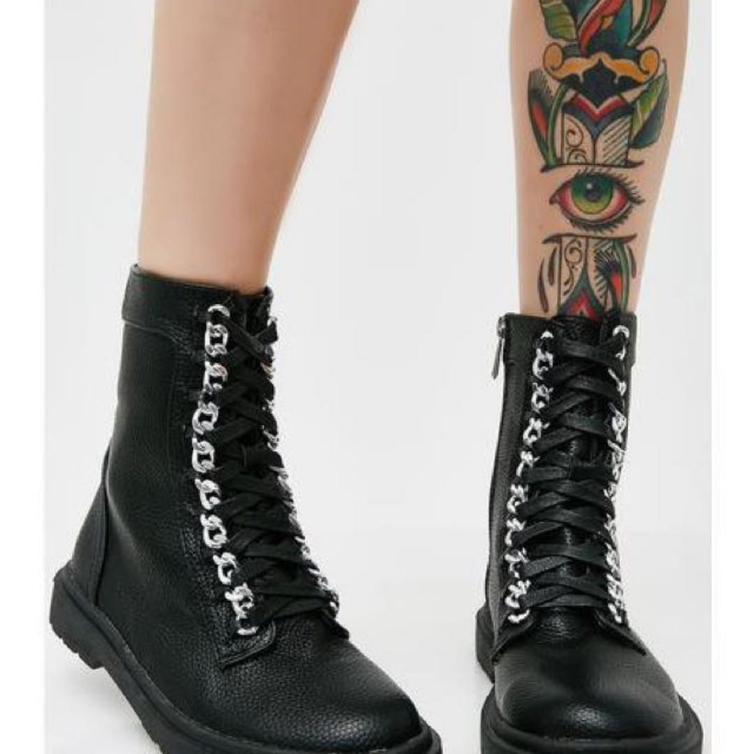 dr martens similar