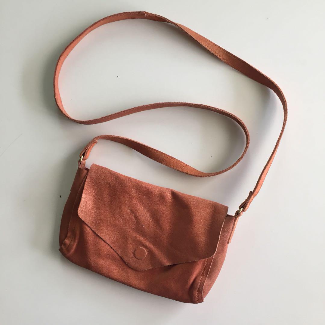 Esprit sling 2025 bag