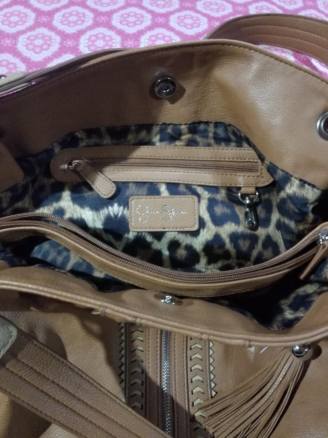 Jessica Simpson bag Repriced!! (Category: Cross-body Bags) located in Cainta. Submitted by travisloveshaile (Listing ID 183646622, Image 2). Description: From US. New with tag...