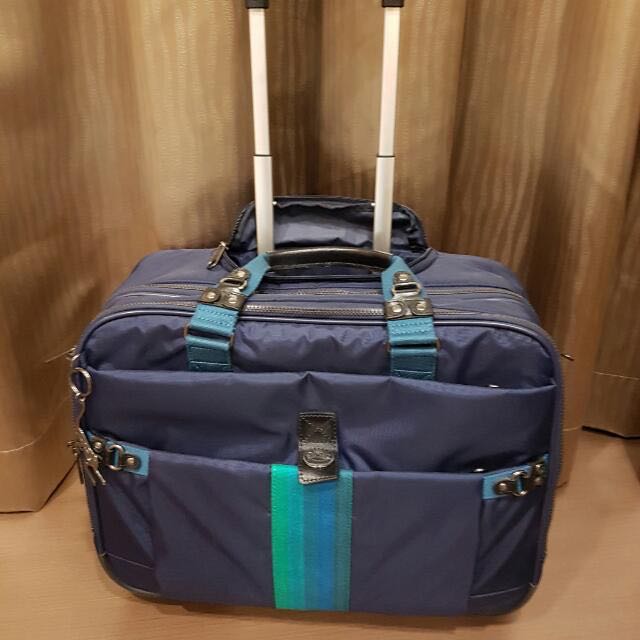 kipling laptop trolley bag