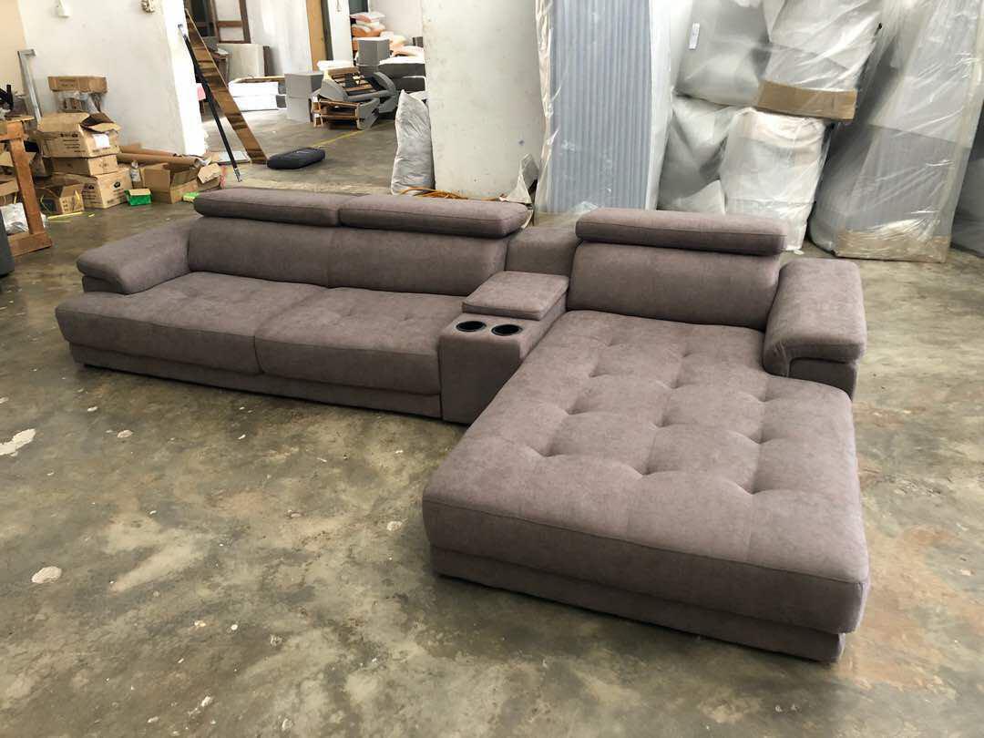 L Shape sofa (Category: Sofas) located in Nilai. Submitted by samtan8826 (Listing ID 176971309, Image 1). Description: Hod design -We are Direct Factory sofa Which was alocated in nilai From 2013-2018. Model: Fabric L Shape M603 Material: -Fabric set, -soft and comfortable, -water repellent,and -easy to clean -rubber timber wood -zigzag spring Dimensions: 2s +console box +Lounge and Actually we also provide any changes in dimension, Which mean th