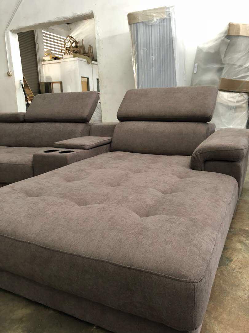 L Shape sofa (Category: Sofas) located in Nilai. Submitted by samtan8826 (Listing ID 176971309, Image 2). Description: Hod design -We are Direct Factory sofa Which was alocated in nilai From 2013-2018. Model: Fabric L Shape M603 Material: -Fabric set, -soft and comfortable, -water repellent,and -easy to clean -rubber timber wood -zigzag spring Dimensions: 2s +console box +Lounge and Actually we also provide any changes in dimension, Which mean th