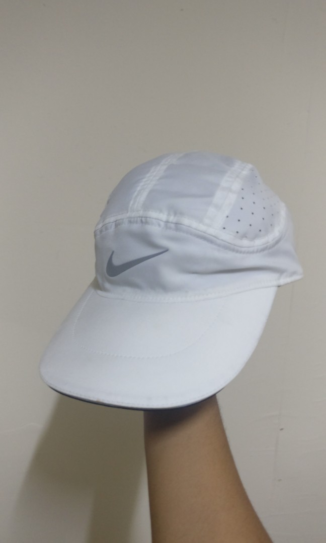 Aerobill running sales cap white osfa