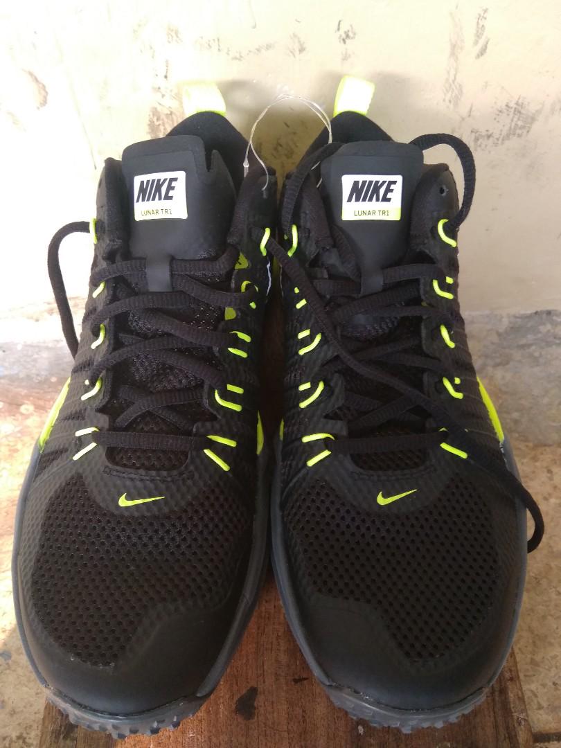 nike tr 1